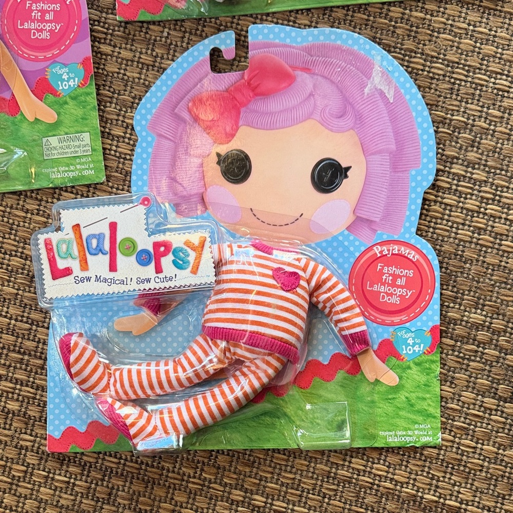 Lalaloopsy Dolls Outfit Sets (3) - Picture 2 of 5
